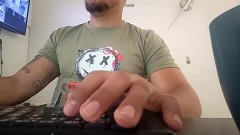 Snapshot of aaronhunter__ chatting on January 10, 5:34 pm ig aaron hunter123 online show from January 10, 5:34 pm