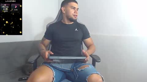 Snapshot of aaronhunter__ chatting on September 21, 10:39 am ig aaron hunter123 online show from September 21, 10:39 am