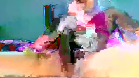 Snapshot of aaronlucasx_ chatting on October 5, 3:54 pm Aaron online show from October 5, 3:54 pm