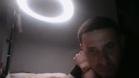 aaronm7907 online show from October 12, 3:49 am