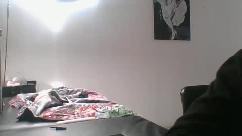 aaronm7907 online show from February 24, 2:59 pm