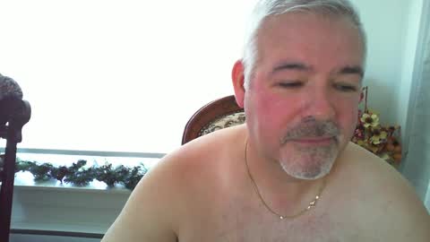 Snapshot of aarosteev chatting on December 3, 5:23 pm Jason online show from December 3, 5:23 pm