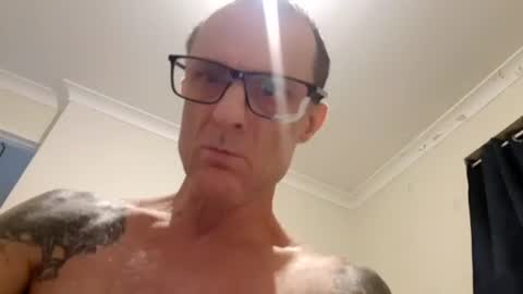 Snapshot of aazzaa125 chatting on April 4, 2:03 pm aazzaa125 online show from April 4, 2:03 pm