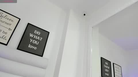 abbey_walker online show from February 14, 11:18 am