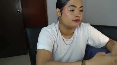 abbie777 online show from September 30, 9:31 pm