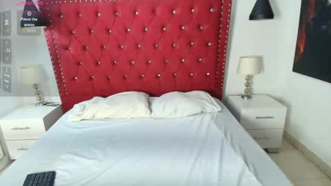 abbie_stoone online show from June 4, 3:34 am