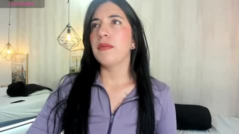 abbie_stoone online show from June 6, 3:11 am