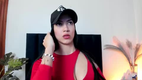 Snapshot of abbiejoness_ chatting on October 16, 11:33 am Abbie Joness online show from October 16, 11:33 am