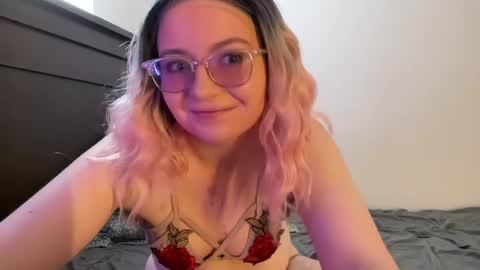 Abbi Willow online show from May 9, 3:06 pm