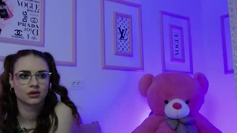Abby online show from February 3, 5:35 pm