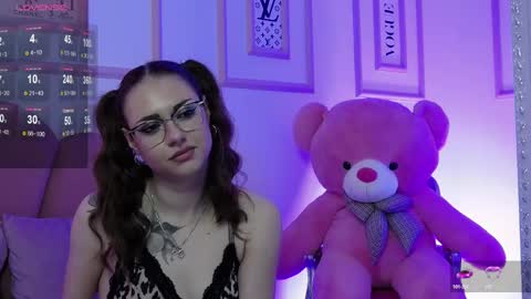 Abby online show from February 9, 8:02 pm