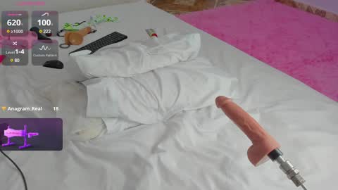 Snapshot of abby_anderson_ chatting on December 18, 4:39 pm . . online show from December 18, 4:39 pm