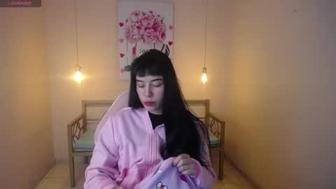 Snapshot of abby_collinss_x chatting on January 6, 12:20 pm Abby online show from January 6, 12:20 pm