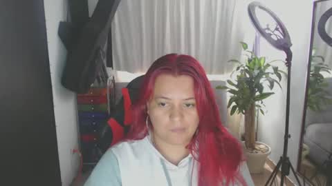 Snapshot of abby_iloveit chatting on February 24, 3:31 pm abby iloveit online show from February 24, 3:31 pm