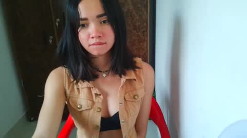 Snapshot of abby_johnson_cute chatting on September 23, 8:12 pm abby online show from September 23, 8:12 pm