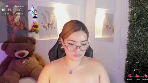 Abby  online show from November 26, 6:53 pm