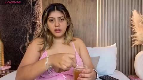 Abbygail online show from November 6, 12:28 pm