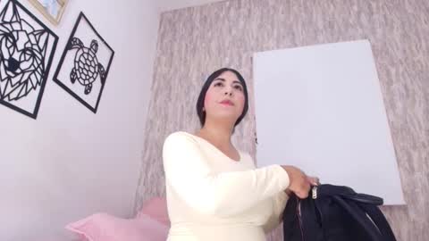 Abby online show from November 22, 7:13 pm