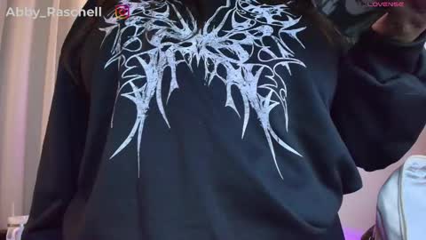 Snapshot of abby_raschell chatting on April 2, 3:37 am abby_raschell online show from April 2, 3:37 am