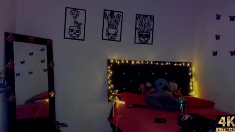 Snapshot of abby_sexygirl1 chatting on February 12, 5:37 am Abby online show from February 12, 5:37 am