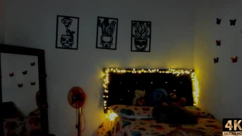 Snapshot of abby_sexygirl1 chatting on February 24, 3:02 am Abby online show from February 24, 3:02 am