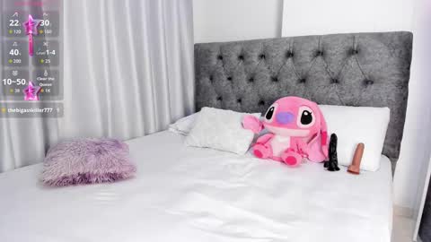 Snapshot of abbyfoxx_ chatting on October 3, 9:01 pm Abby online show from October 3, 9:01 pm