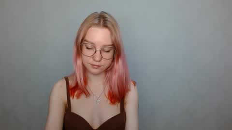 Abby Lovense is active online show from December 8, 8:09 am