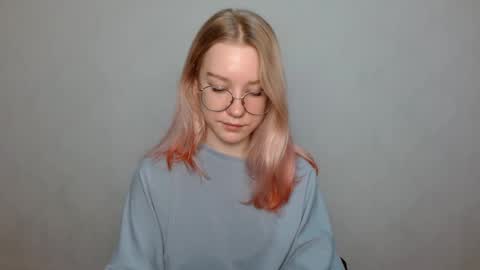 Abby Lovense is active online show from December 23, 10:21 am