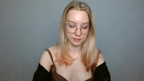 Abby Lovense is active online show from January 25, 11:44 am