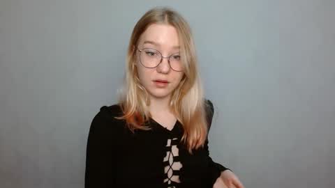 Abby Lovense is active online show from February 6, 12:05 pm