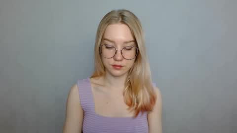 Abby Lovense is active online show from February 10, 8:20 am