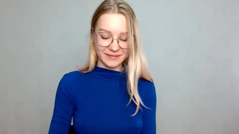 Abby Lovense is active online show from February 19, 10:34 am