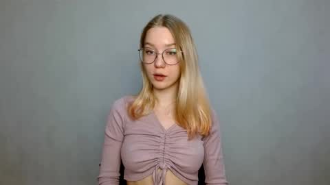 Abby Lovense is active online show from February 21, 11:22 am