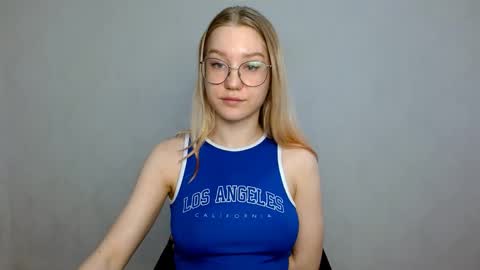 Abby Lovense is active online show from February 23, 11:44 am