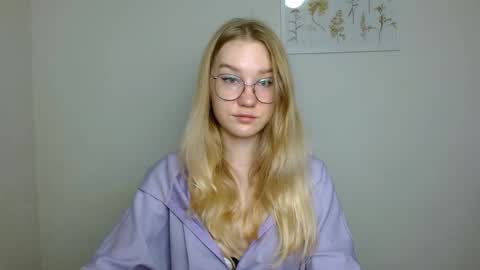 Abby Lovense is active online show from November 4, 9:30 am