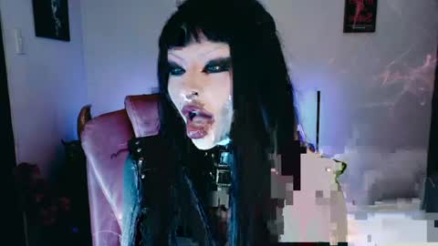 Snapshot of abbypink69 chatting on June 18, 2:45 am Abby online show from June 18, 2:45 am