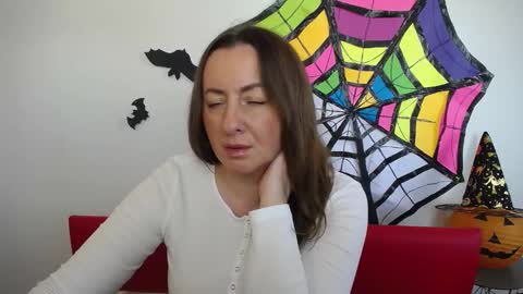 abbytaylorr online show from October 30, 8:16 am