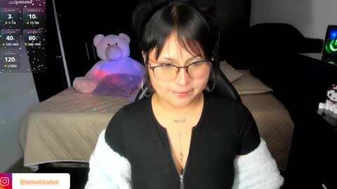     online show from February 20, 10:37 pm
