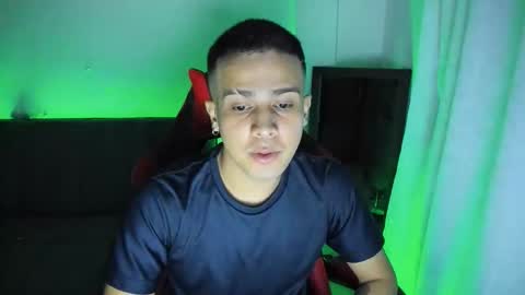 Independence model AbelAsburgo online show from February 22, 2:24 am