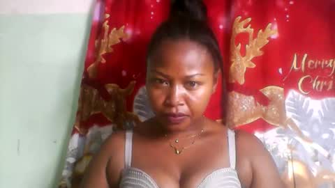 Snapshot of abella677022 chatting on April 13, 3:28 pm abella677022 online show from April 13, 3:28 pm