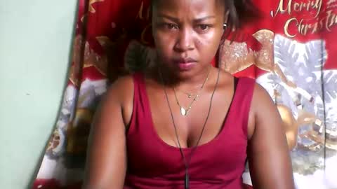 Snapshot of abella677022 chatting on April 26, 2:42 am abella677022 online show from April 26, 2:42 am