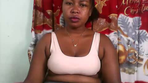 Snapshot of abella677022 chatting on May 11, 6:30 am abella677022 online show from May 11, 6:30 am