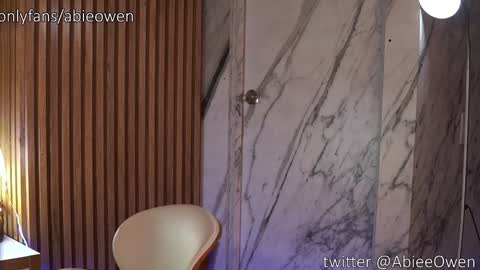 Snapshot of abie_owen chatting on September 9, 10:20 pm abie_owen online show from September 9, 10:20 pm