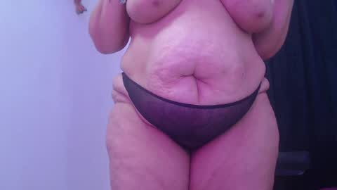 Snapshot of abigail_jhonss chatting on April 23, 8:00 pm abigail_jhonss online show from April 23, 8:00 pm