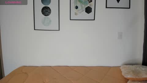 Snapshot of abigail_w chatting on February 28, 4:19 pm abigail online show from February 28, 4:19 pm