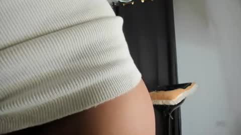 Snapshot of abigail_w chatting on June 23, 3:43 pm abigail online show from June 23, 3:43 pm