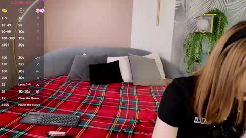 abigailforl online show from March 23, 5:11 am