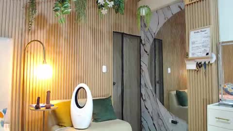 Snapshot of abigailowensss chatting on March 5, 8:38 pm abigailowensss online show from March 5, 8:38 pm