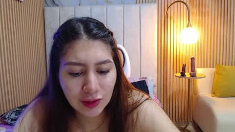 Snapshot of abigailowensss chatting on April 9, 9:15 am abigailowensss online show from April 9, 9:15 am