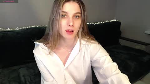 Snapshot of abigailwills chatting on April 5, 6:16 pm Abigail online show from April 5, 6:16 pm
